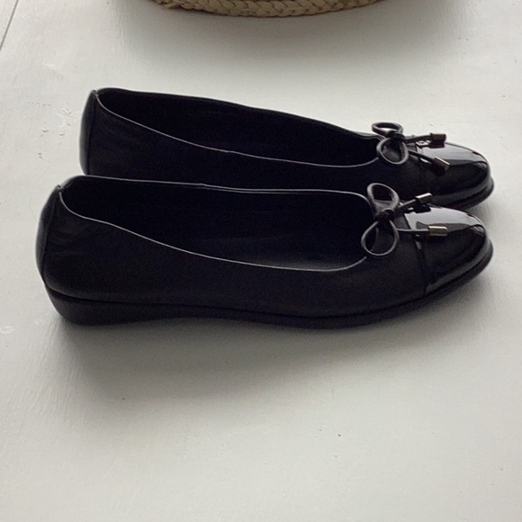 NWOT Studio Flex Leather Ballet Flats in Size 6 US - Picture 8 of 8
